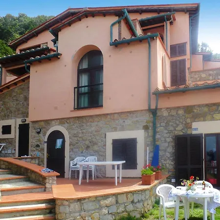 Quinta In *